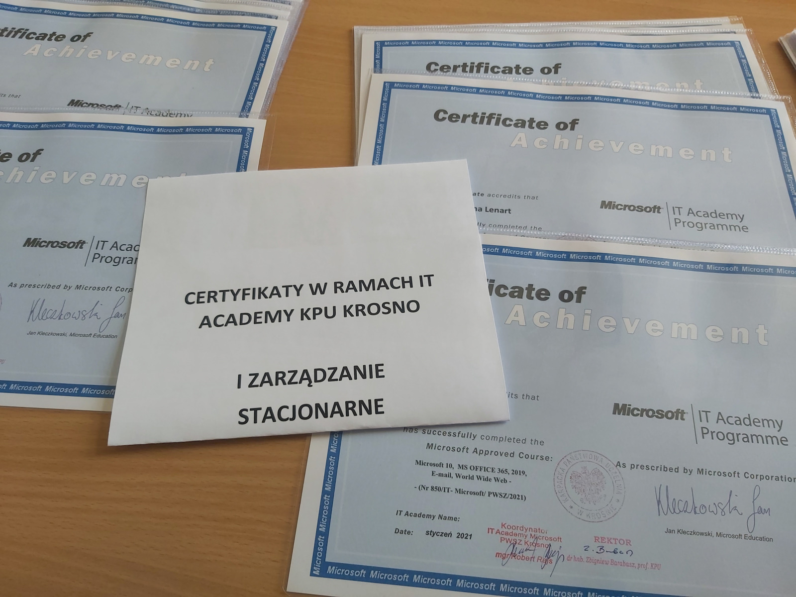 Certyfikaty w ramach IT Academy Microsoft KPU